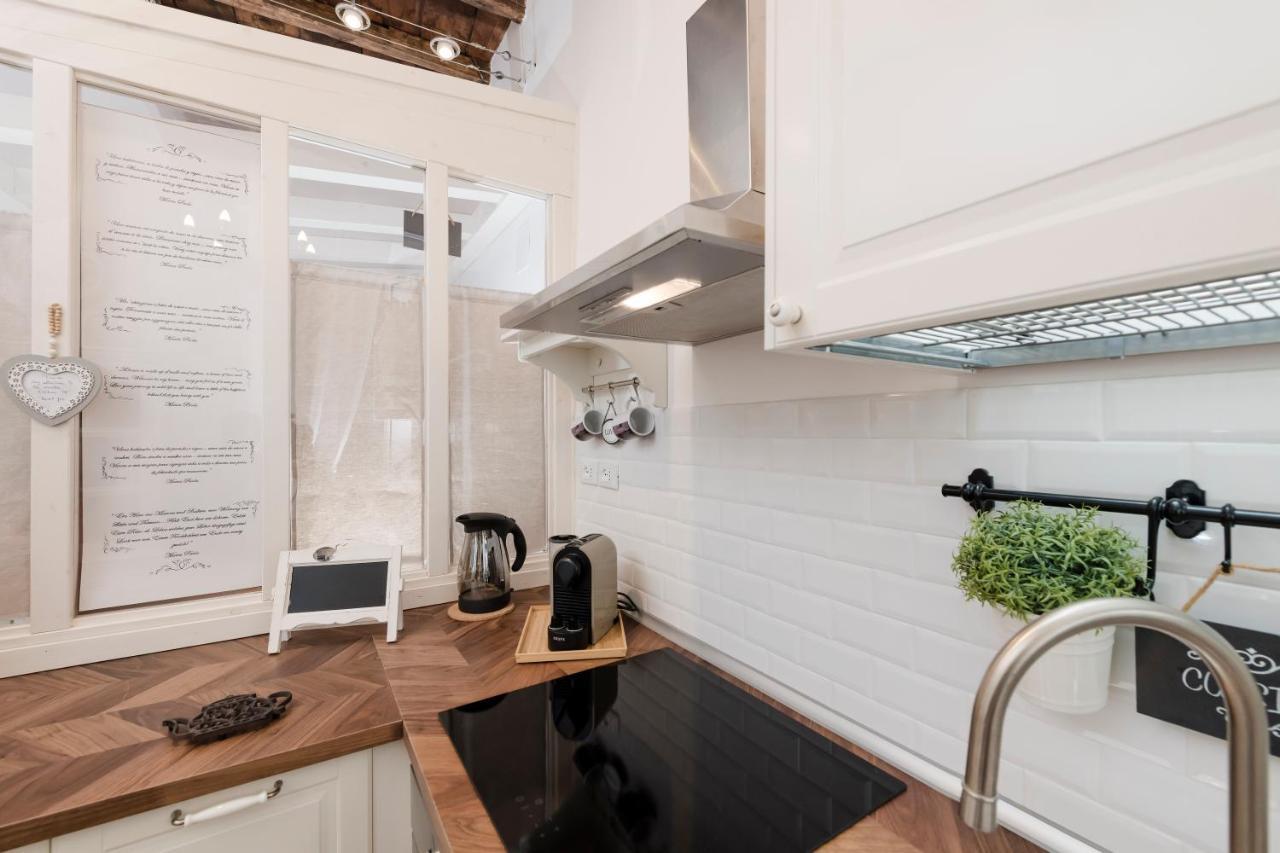 Capo Le Case, Romantic Flat Near Spanish Steps Apartment Rom